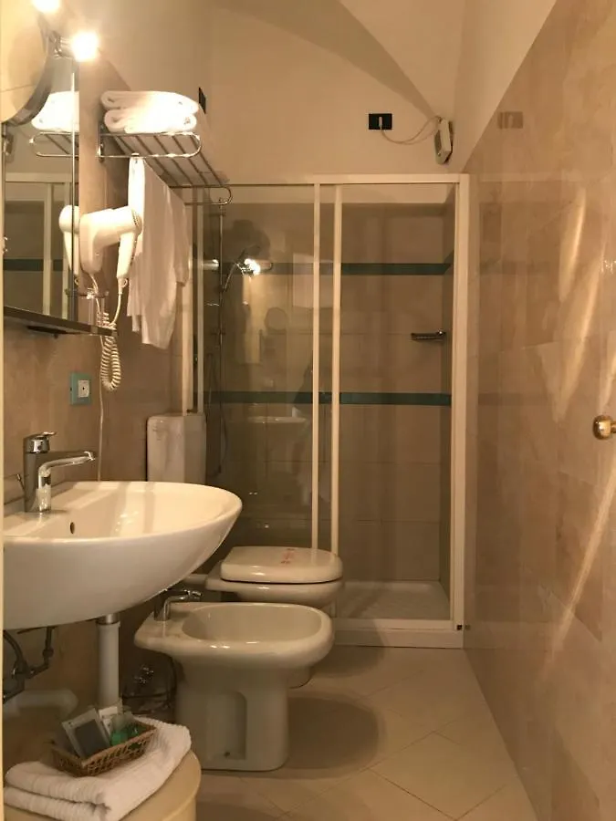 Hotel Miramare 임페리아 이탈리아