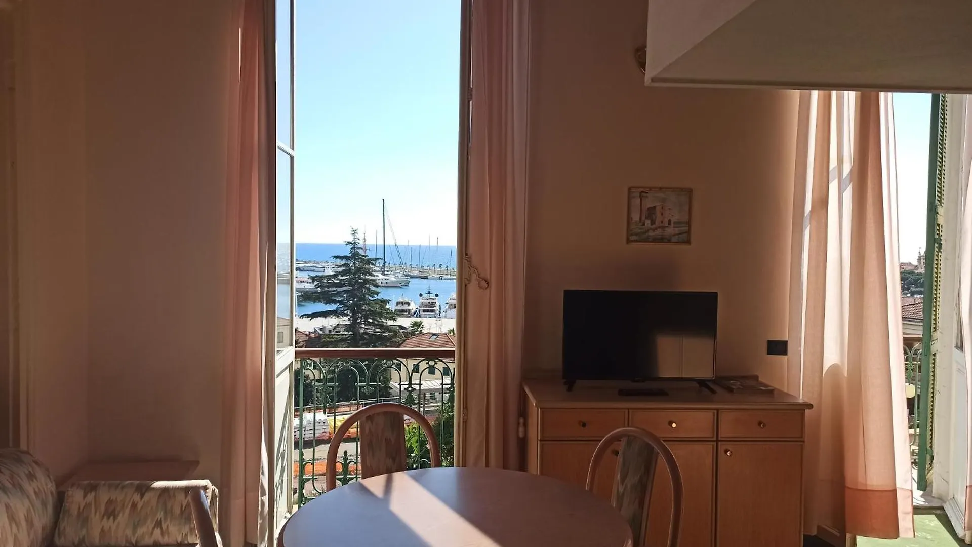 Hotel Miramare 임페리아 4*,